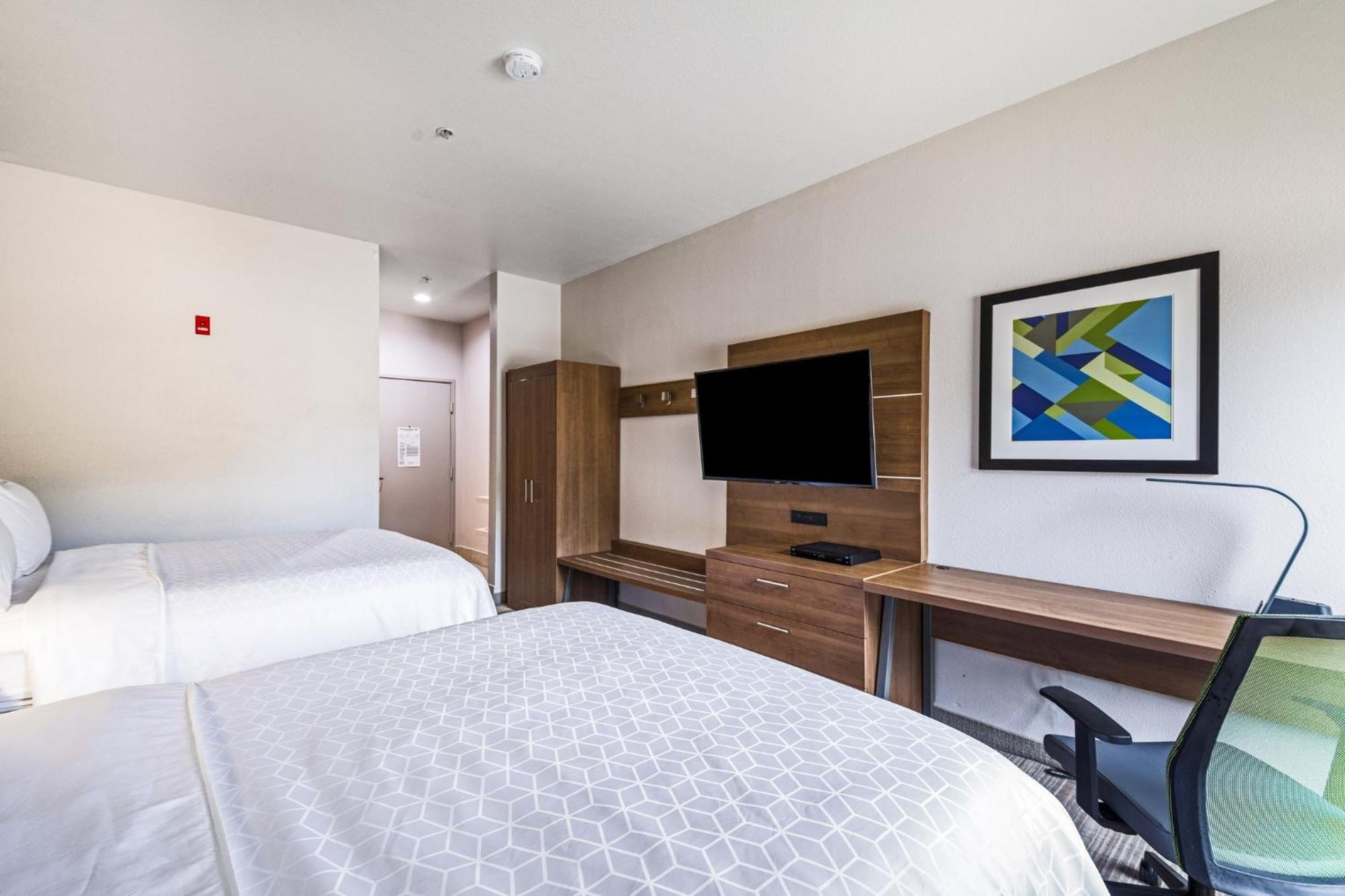 Holiday Inn Express Hotel & Suites Columbus By Ihg Eksteriør bilde